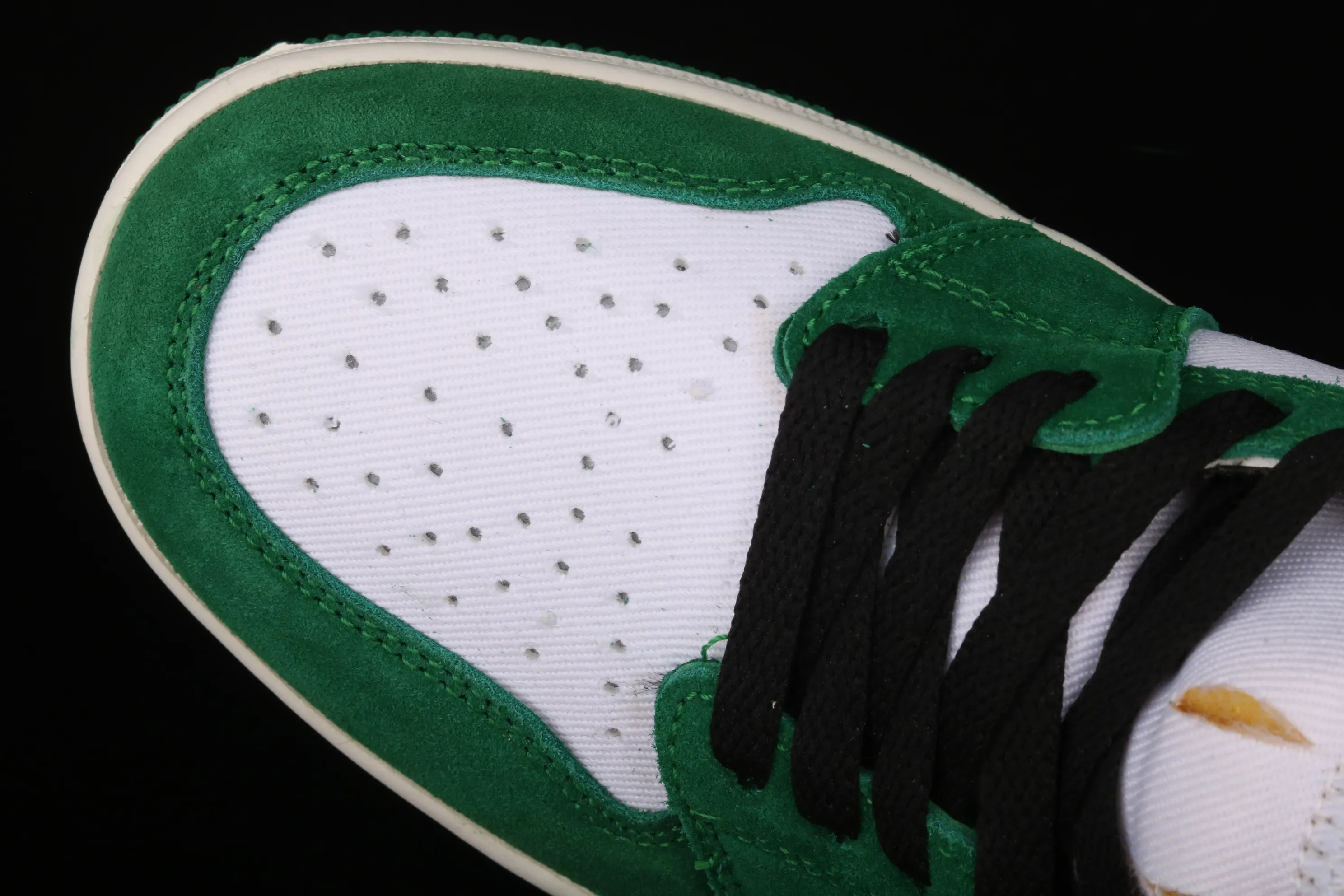 All categories Air Jordan Jordan series basketball shoes Air Jordan 1 High Z version Air Jordan 1 Zoom CMFT "Stadium Green" AJ1 Joe 1 white and green stitching CT0978-300